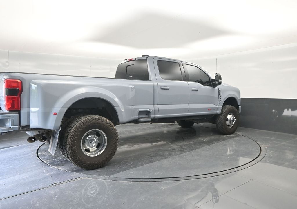 2024 Ford F-350SD Lariat DRW LIFTED