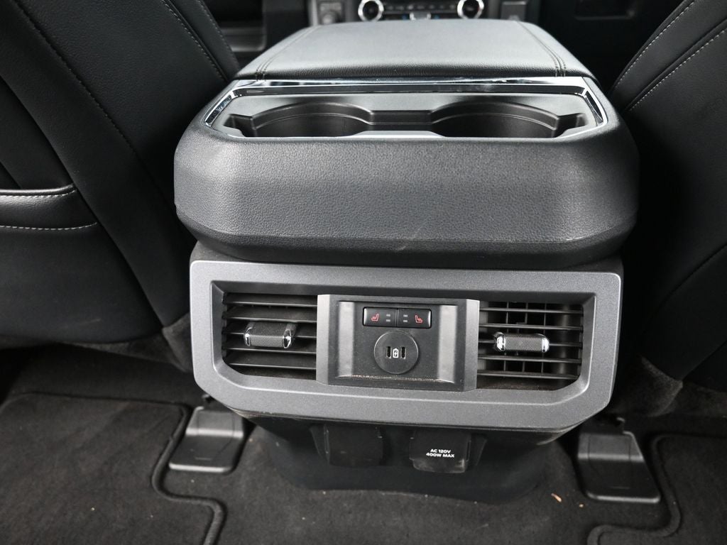 2024 Ford F-350SD Lariat DRW LIFTED