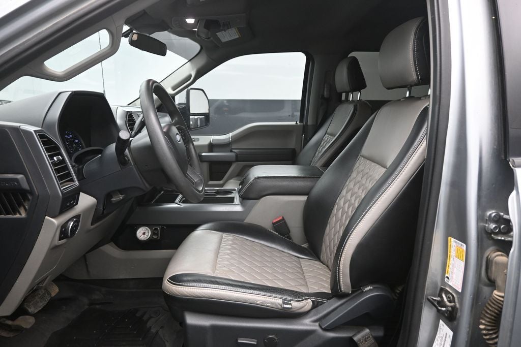 2022 Ford F-350SD XLT DUALLY