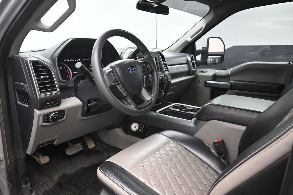 2022 Ford F-350SD XLT DUALLY