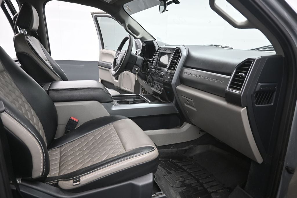 2022 Ford F-350SD XLT DUALLY