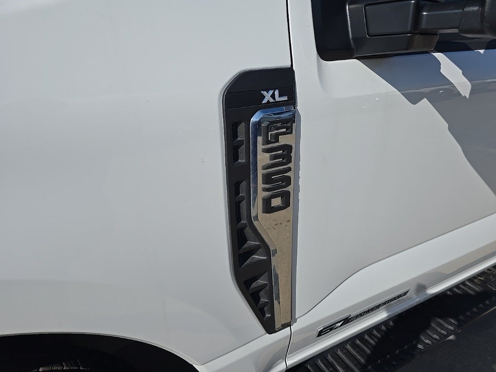 2024 Ford F-350SD XL SERVICE BODY