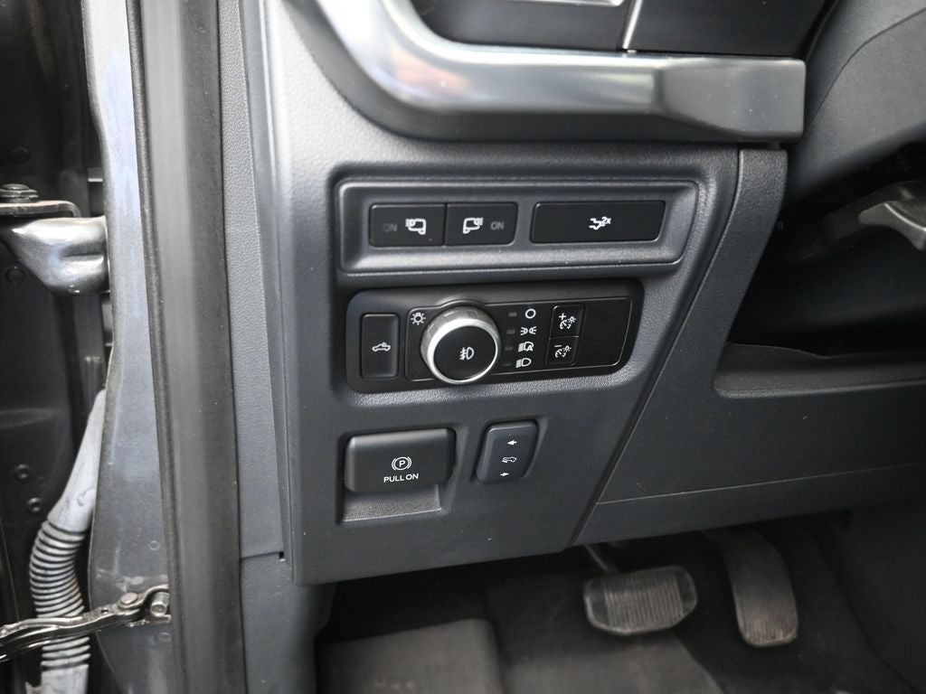 2023 Ford F-150 Lariat LIFTED