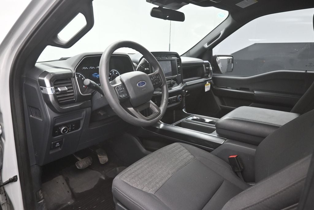 2023 Ford F-150 XL STX V8
