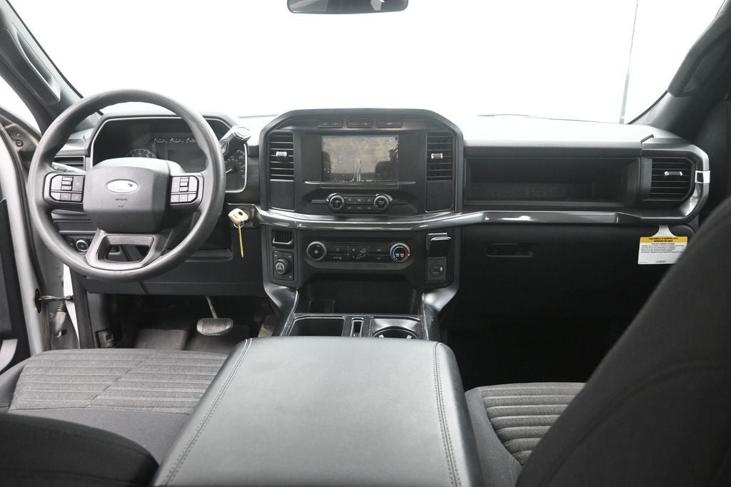 2023 Ford F-150 XL STX V8