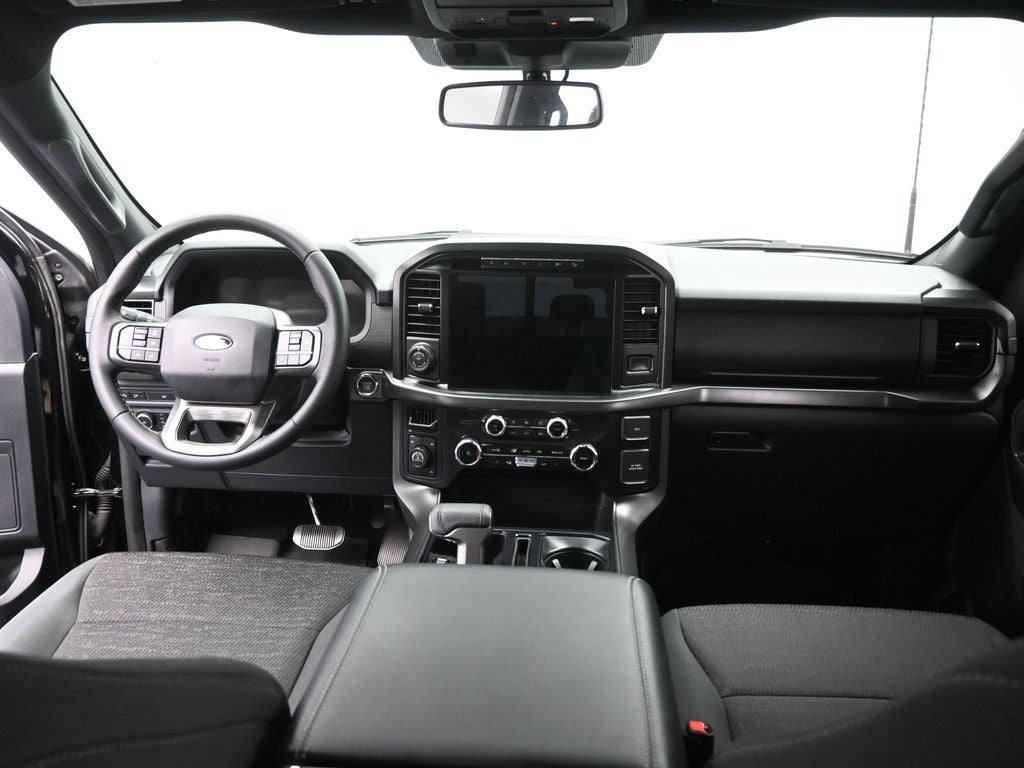 2024 Ford F-150 XLT 302A MOON ROOF