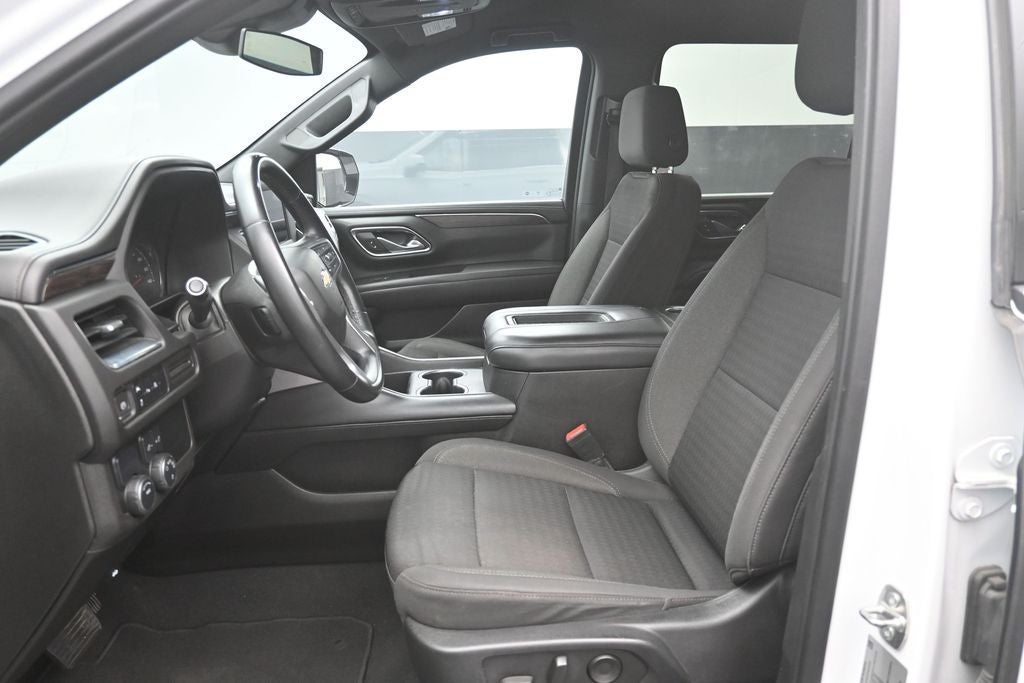 2023 Chevrolet Suburban LS