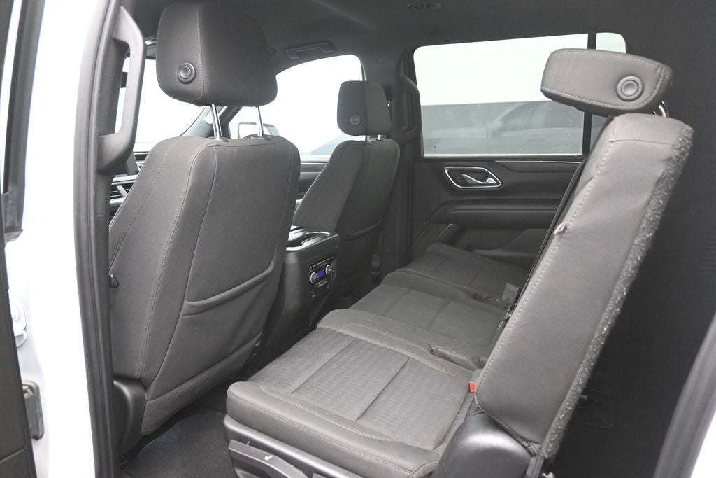 2023 Chevrolet Suburban LS