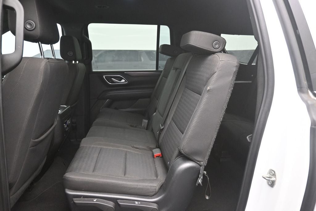 2023 Chevrolet Suburban LS