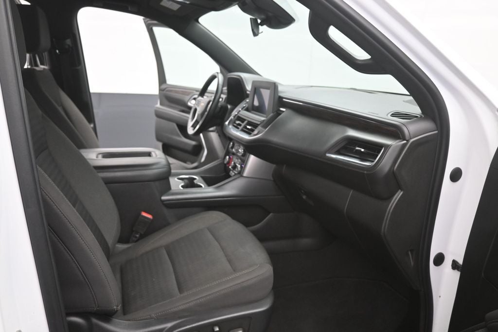 2023 Chevrolet Suburban LS