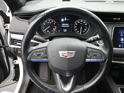 2023 Cadillac XT4 Premium Luxury