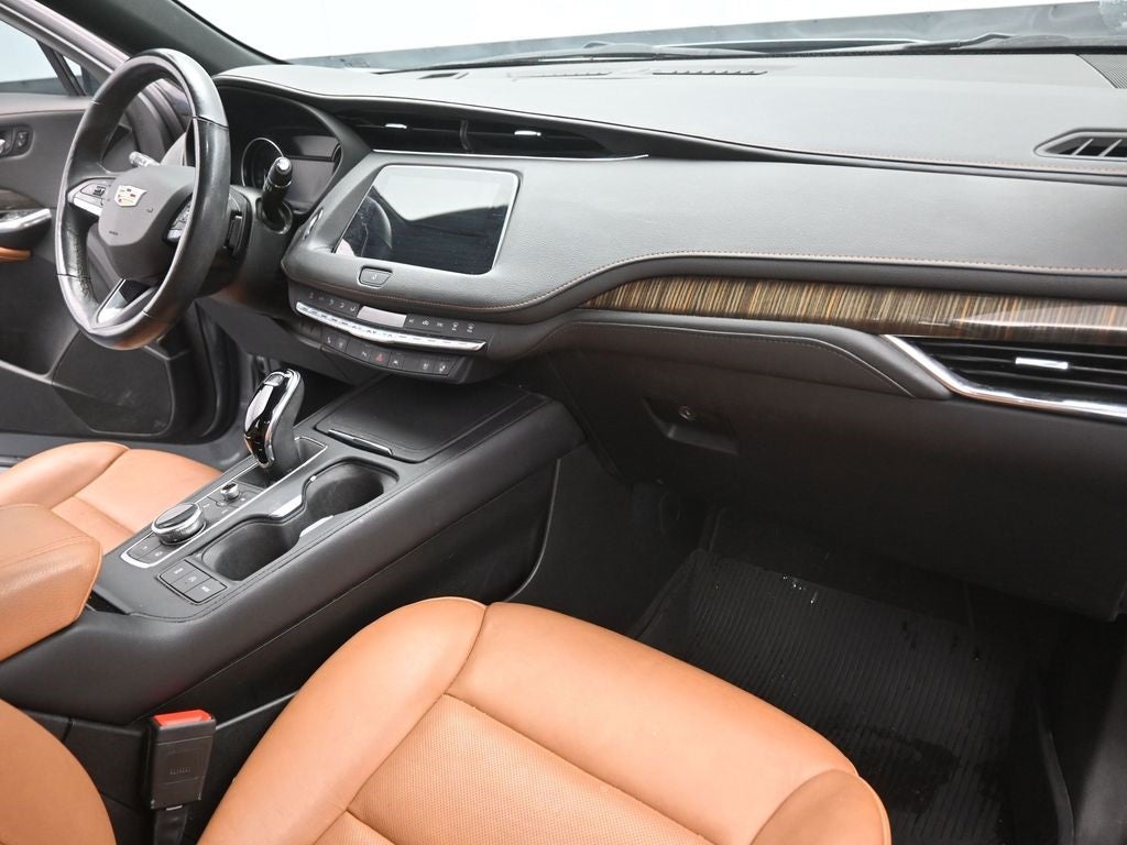 2023 Cadillac XT4 Sport