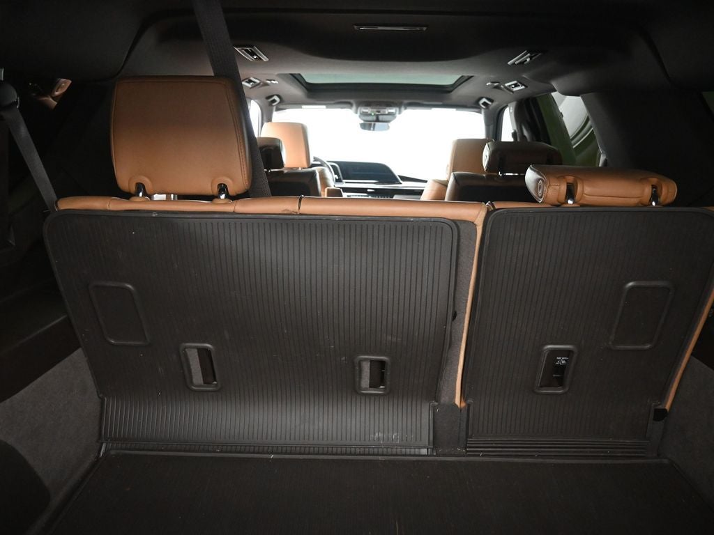 2023 Cadillac Escalade ESV Premium