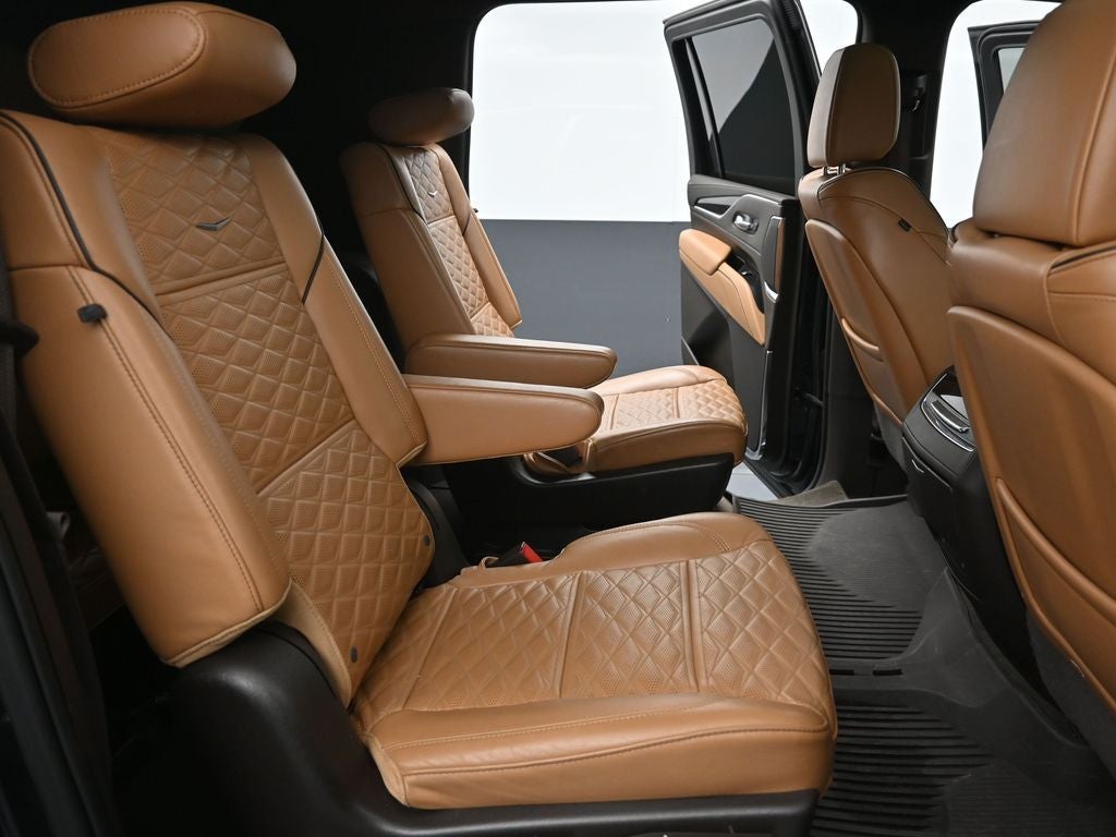 2023 Cadillac Escalade ESV Premium