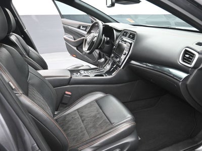 2021 Nissan Maxima SR