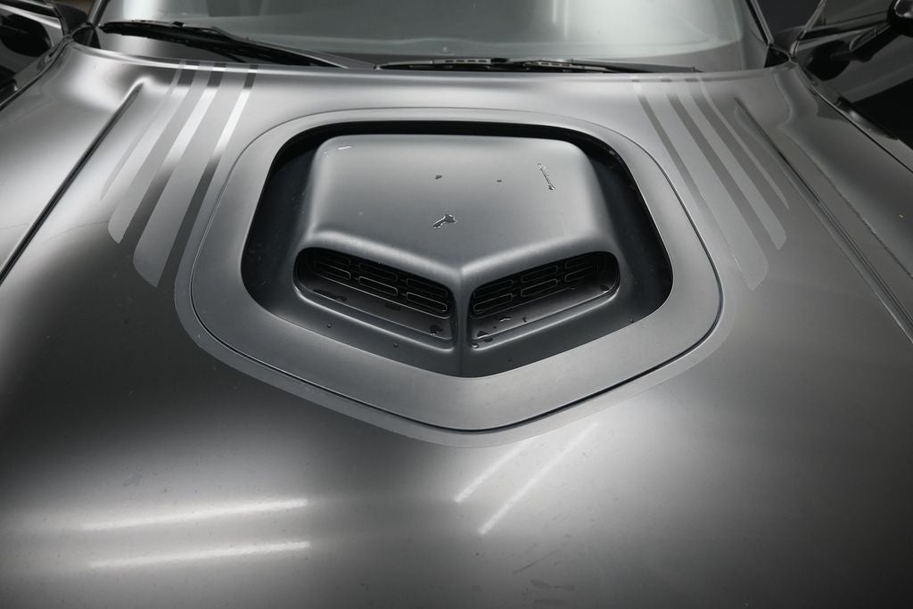 2015 Dodge Challenger R/T Shaker
