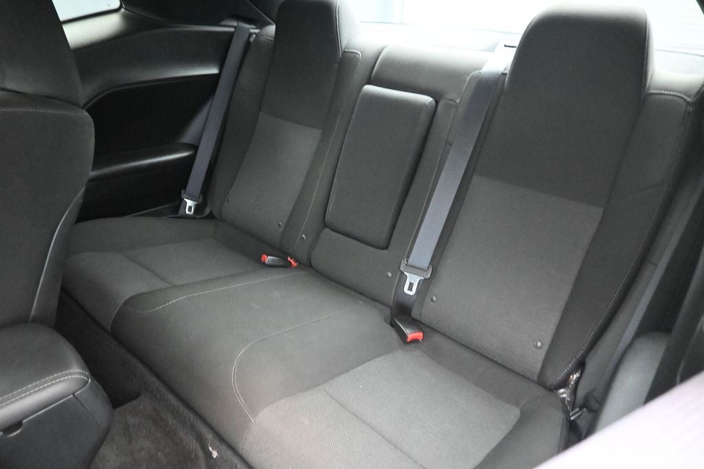2015 Dodge Challenger R/T Shaker
