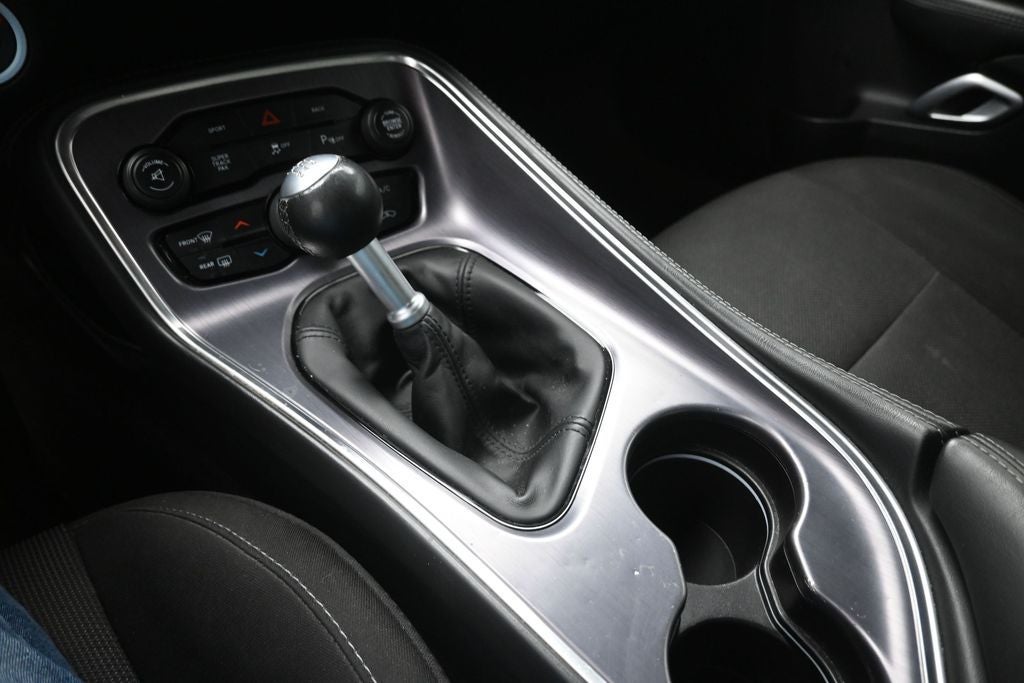 2015 Dodge Challenger R/T Shaker