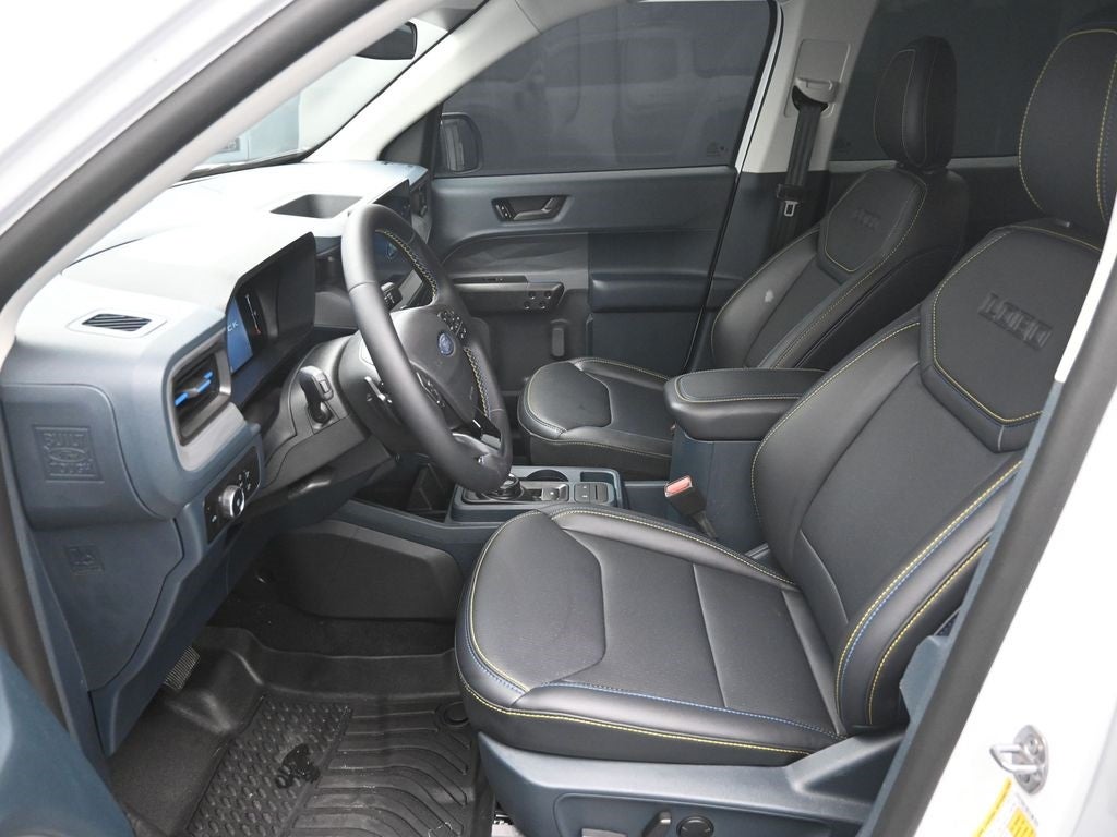 2025 Ford Maverick Lobo Standard