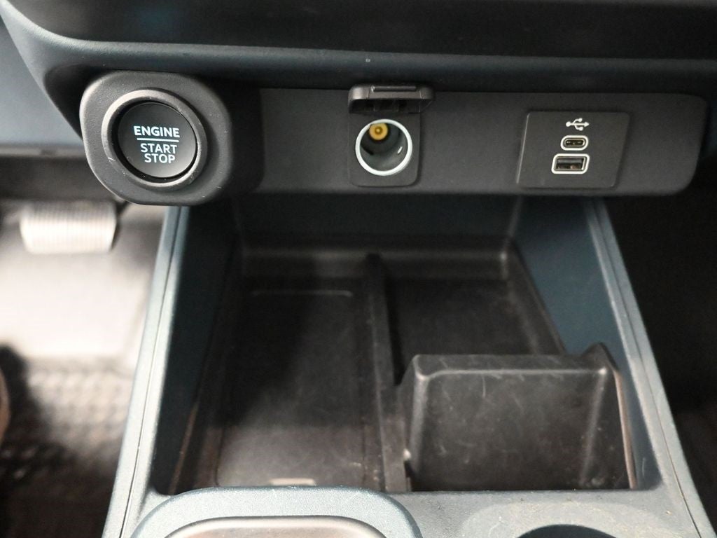 2025 Ford Maverick Lobo Standard