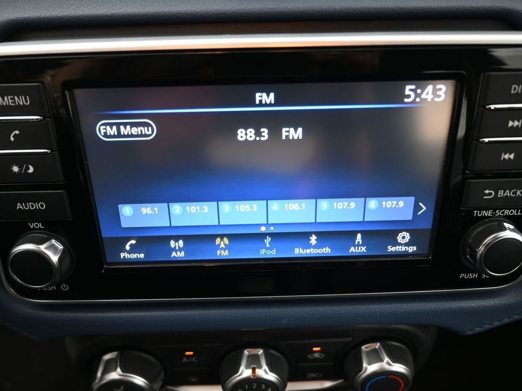 2025 Nissan Versa 1.6 SV