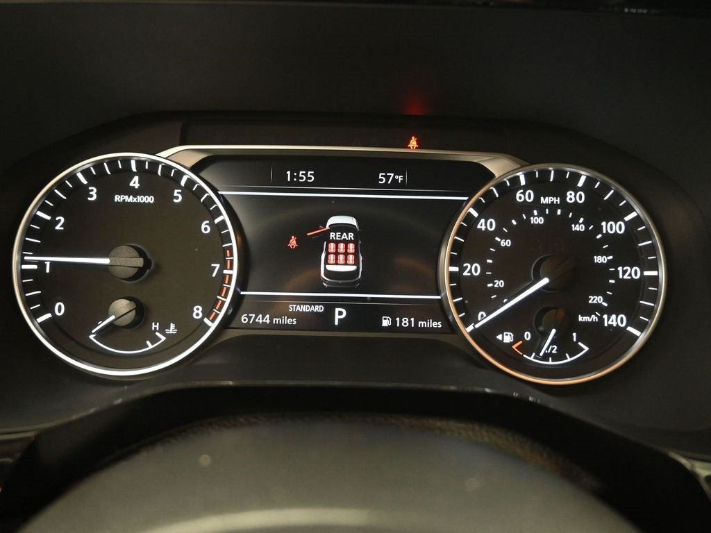 2025 Nissan Pathfinder SL