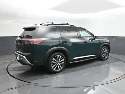 2022 Nissan Pathfinder Platinum