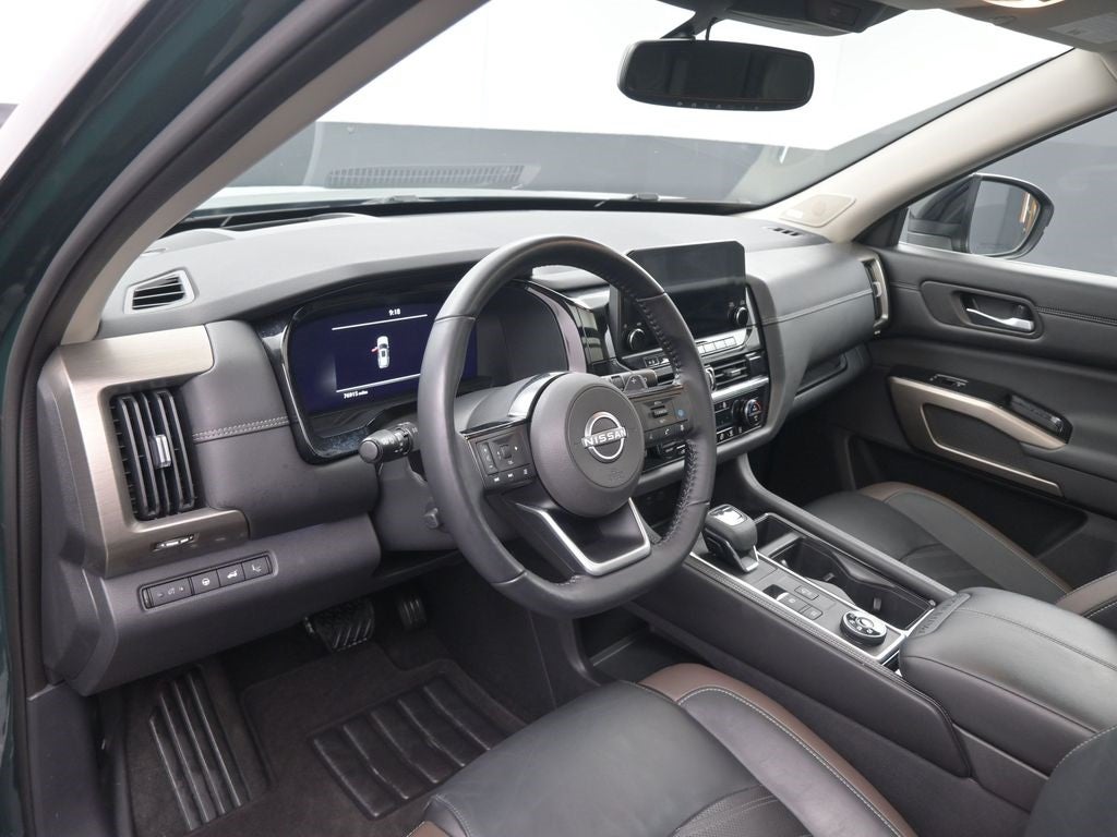 2022 Nissan Pathfinder Platinum