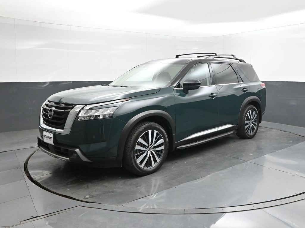 2022 Nissan Pathfinder Platinum