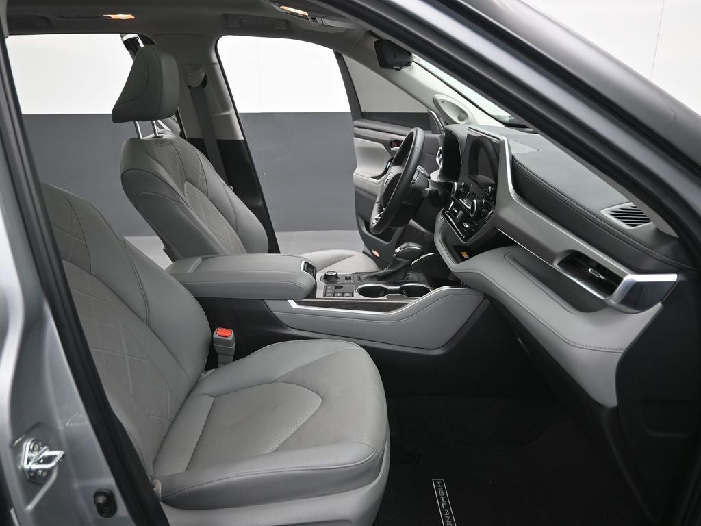 2024 Toyota Highlander Platinum