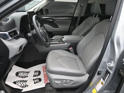 2024 Toyota Highlander Platinum