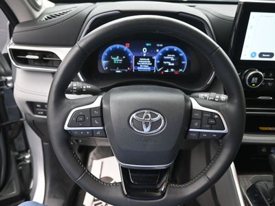 2024 Toyota Highlander Platinum