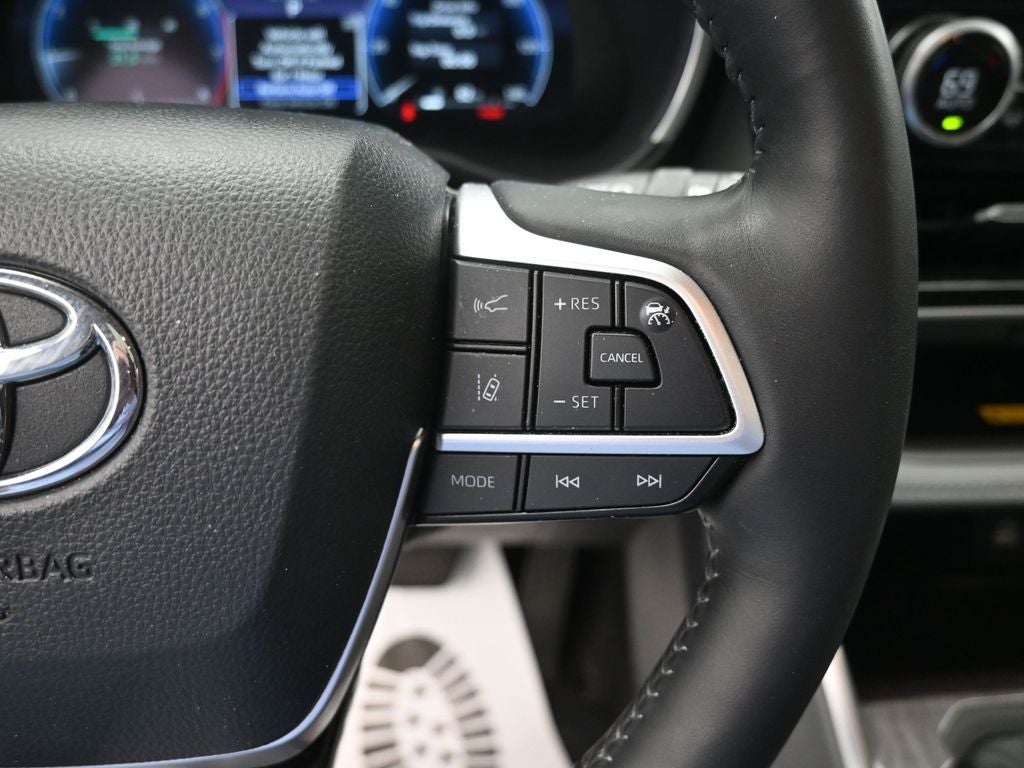 2024 Toyota Highlander Platinum