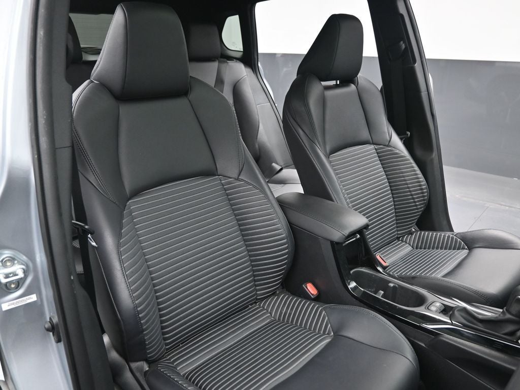 2023 Toyota Corolla Cross Hybrid XSE