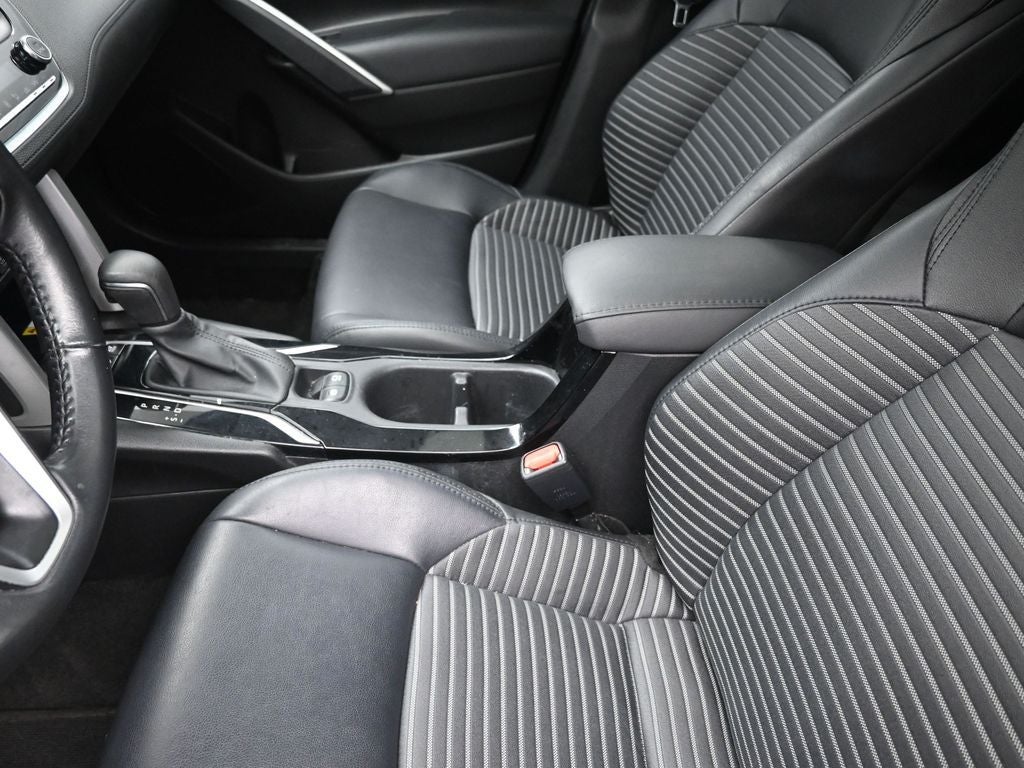 2023 Toyota Corolla Cross Hybrid XSE