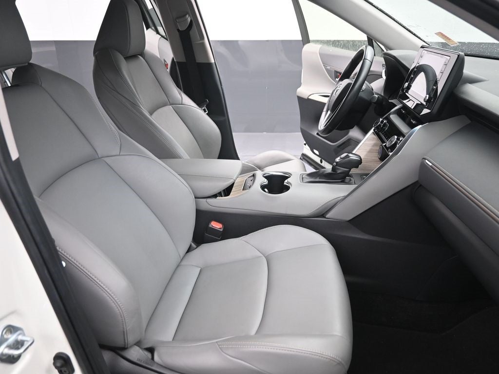 2022 Toyota Venza XLE