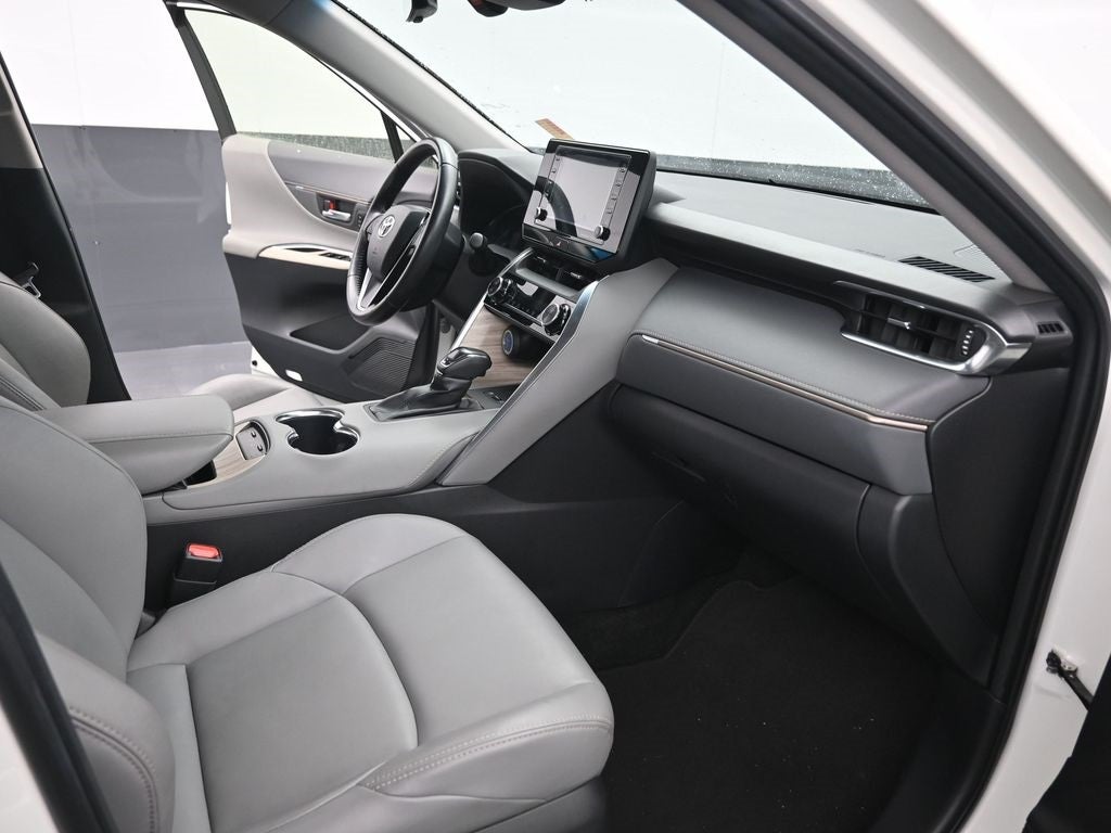 2022 Toyota Venza XLE