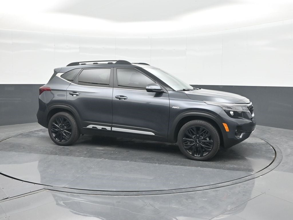 2022 Kia Seltos Nightfall