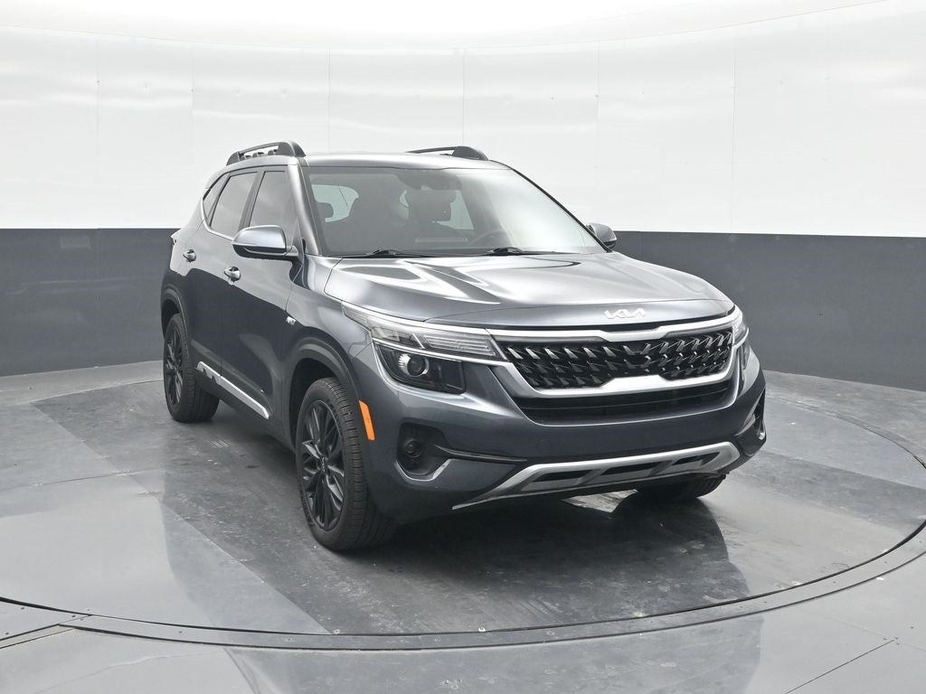 2022 Kia Seltos Nightfall
