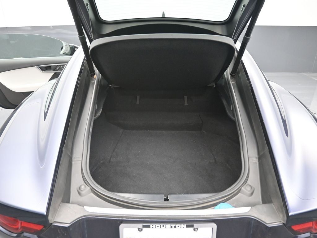 2019 Jaguar F-TYPE P300