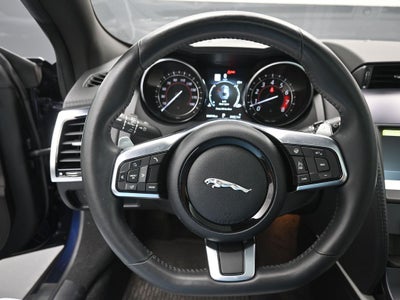 2019 Jaguar F-TYPE P300