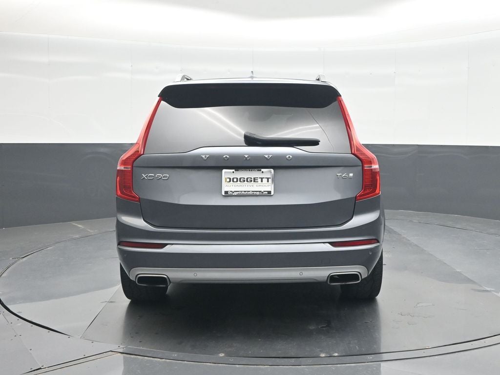 2018 Volvo XC90 T6 Momentum