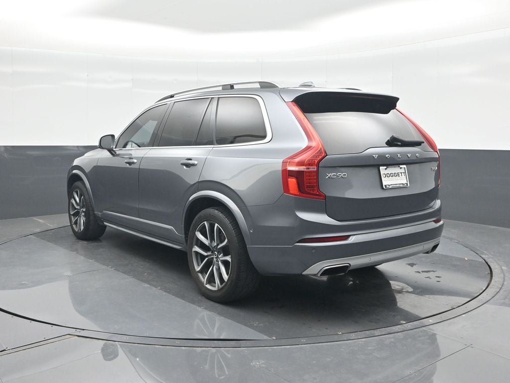2018 Volvo XC90 T6 Momentum