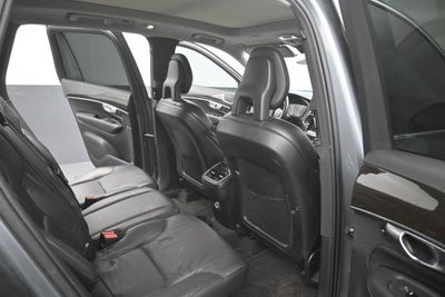 2018 Volvo XC90 T6 Momentum