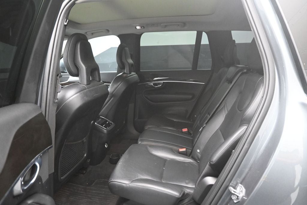 2018 Volvo XC90 T6 Momentum