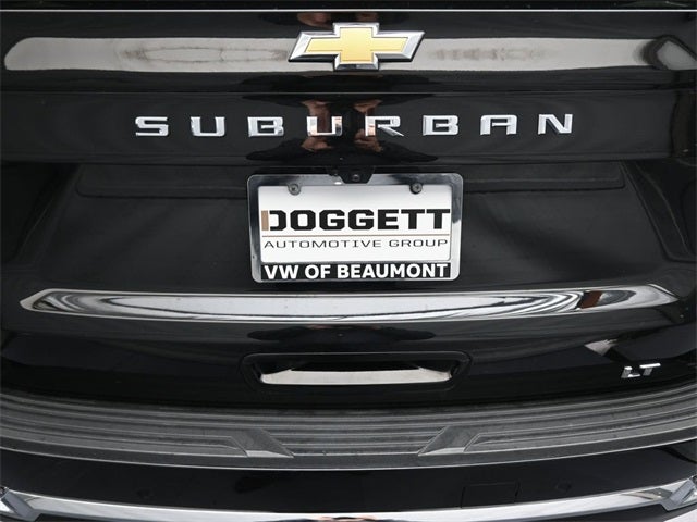 2025 Chevrolet Suburban LT