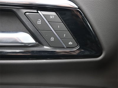 2025 Chevrolet Suburban LT