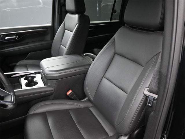 2025 Chevrolet Suburban LT