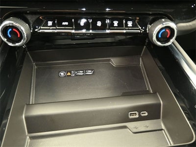 2025 Chevrolet Suburban LT