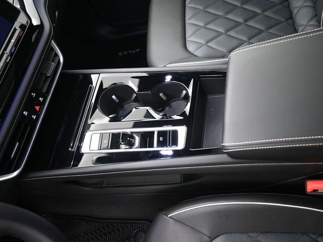 2024 Volkswagen Atlas Cross Sport 2.0T SEL Premium R-Line